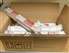 Krabice obsahuje 12 balení (tzv. salámů) 600 ml